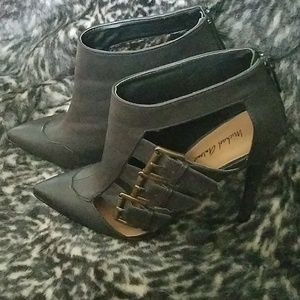Michael Antonio- Black buckled ankle booties- Sz 7